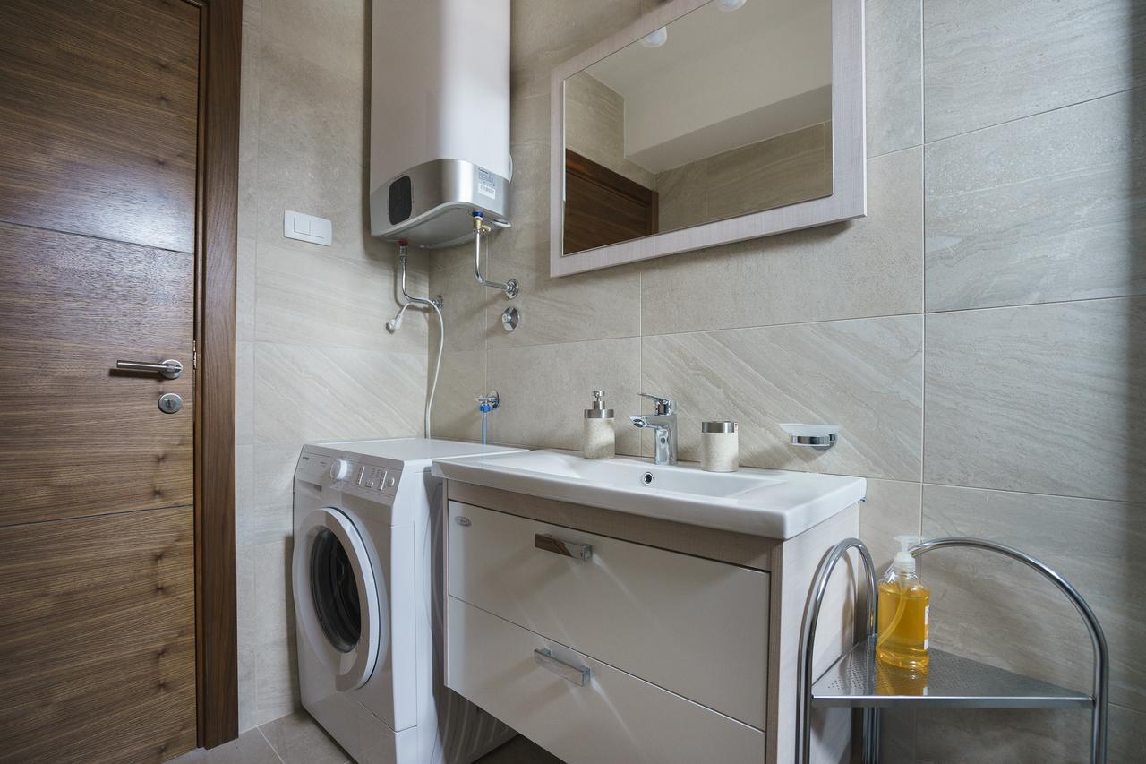 Apartments Lora Jadranskij Put ブドヴァ エクステリア 写真